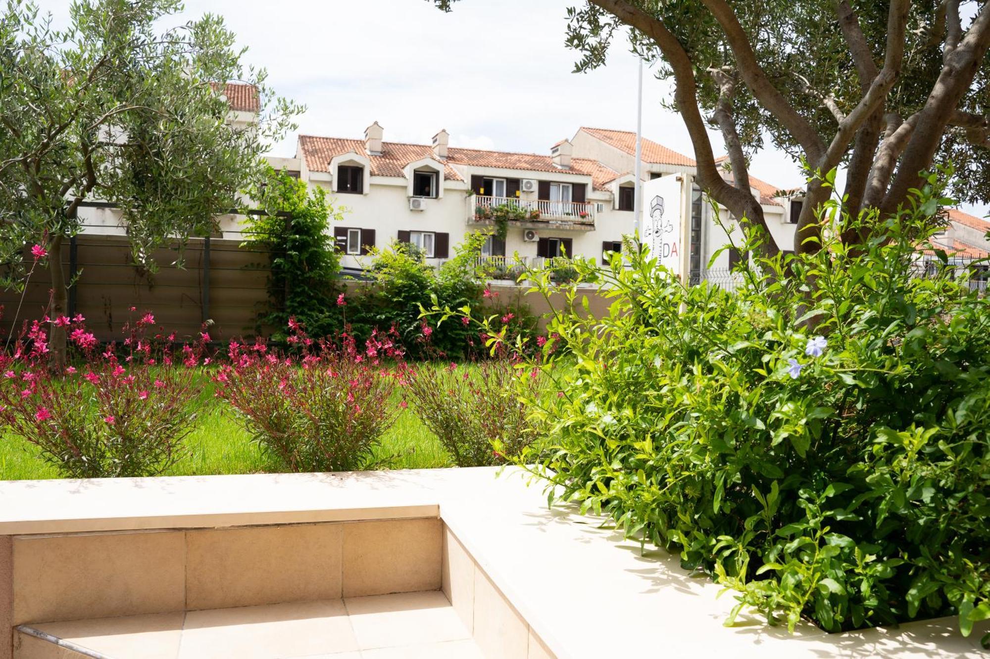 Apartment Zenta With Free Private Parking Split Exterior photo